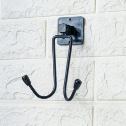 Robinanka Kendiliğinden Yapışkanlı Siyah Paslanmaz Metal Bornoz ve Havlu Askılığı Robinanka Kendiliğinden Yapışkanlı Siyah Paslanmaz Metal Bornoz ve Havlu Askılığı