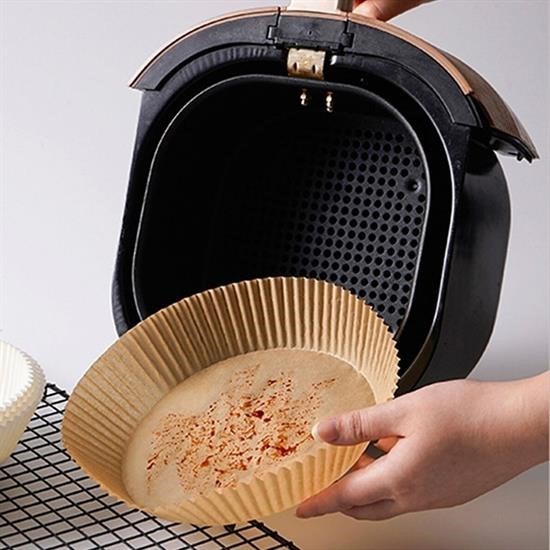 50 Adet Air Fryer Pişirme Kağıdı Tek Kullanımlık Hava Fritöz Yağ Geçirmez Yapışmaz Tabak Model 50 Adet Air Fryer Pişirme Kağıdı Tek Kullanımlık Hava Fritöz Yağ Geçirmez Yapışmaz Tabak Model