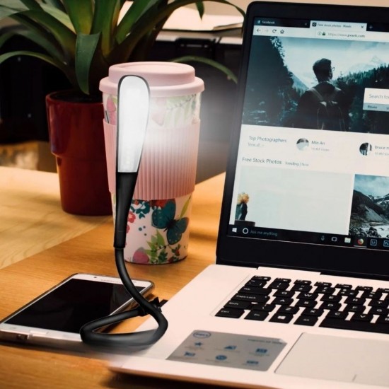 Robinanka USB Girişli 14 Ledli 3 Kademeli Dokunmatik Masa/Kitap Okuma Lambası Ledi Siyah Robinanka USB Girişli 14 Ledli 3 Kademeli Dokunmatik Masa/Kitap Okuma Lambası Ledi Siyah