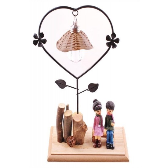 Robinanka® Bankta Oturan Romantik Çift Temalı Büyük Boy Masa Lambası Biblo Robinanka® Bankta Oturan Romantik Çift Temalı Büyük Boy Masa Lambası Biblo