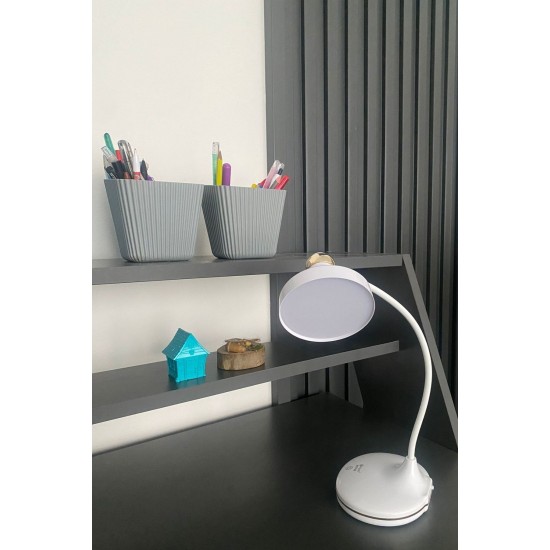 Robinanka® Dokunmatik 3 Farklı LED Işıklı Çalışma Masası Üstü Lamba Robinanka® Dokunmatik 3 Farklı LED Işıklı Çalışma Masası Üstü Lamba