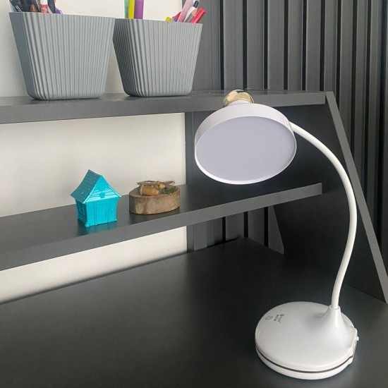 Robinanka® Dokunmatik 3 Farklı LED Işıklı Çalışma Masası Üstü Lamba Robinanka® Dokunmatik 3 Farklı LED Işıklı Çalışma Masası Üstü Lamba