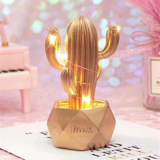 Robinanka® Led Işıklı Sevimli Kaktüs Dekoratif Masa Lambası Mini Biblo Gece Lambası-GOLD Robinanka® Led Işıklı Sevimli Kaktüs Dekoratif Masa Lambası Mini Biblo Gece Lambası-GOLD
