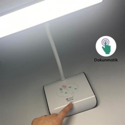 Robinanka Şarjlı Oynar Esnek Başlıklı Dokunmatik 3 Farklı Modda Yanan Kaymaz Taban LED Masa Lambası Robinanka Şarjlı Oynar Esnek Başlıklı Dokunmatik 3 Farklı Modda Yanan Kaymaz Taban LED Masa Lambası
