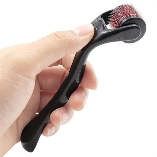 Robinanka® 05 mm Titanyum 540 İğneli Cilt Yenileme Bakım ve Masaj Aleti Robinanka® 05 mm Titanyum 540 İğneli Cilt Yenileme Bakım ve Masaj Aleti
